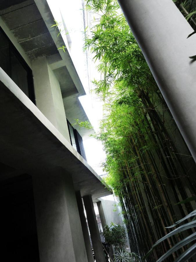 B Arch House Hotel And Cafe Ll No Parking Ll Chiang Mai Eksteriør bilde