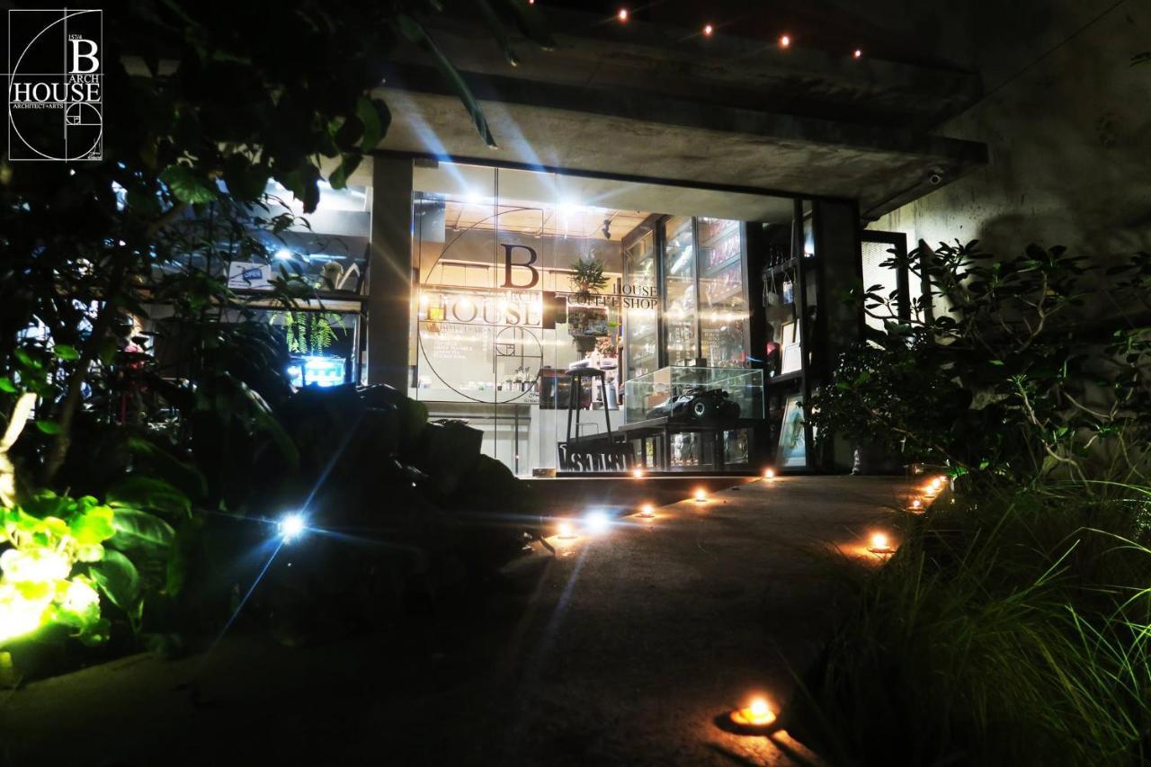 B Arch House Hotel And Cafe Ll No Parking Ll Chiang Mai Eksteriør bilde